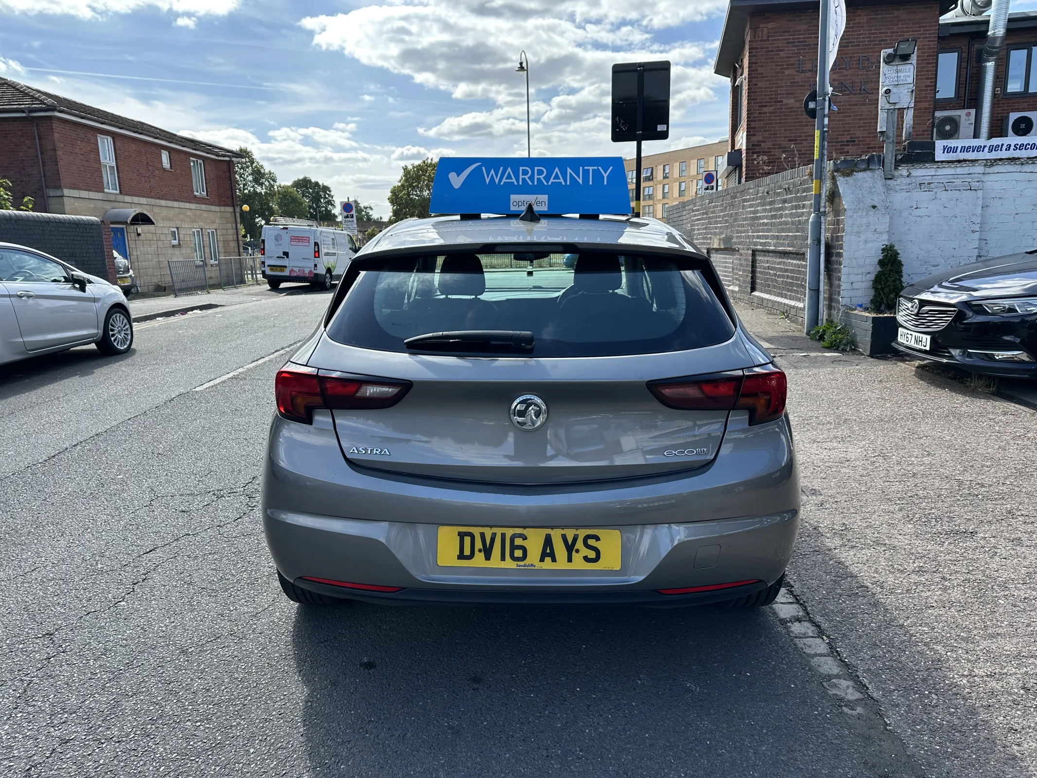 2016 Vauxhall Astra 1.0i turbo tech line — image 8