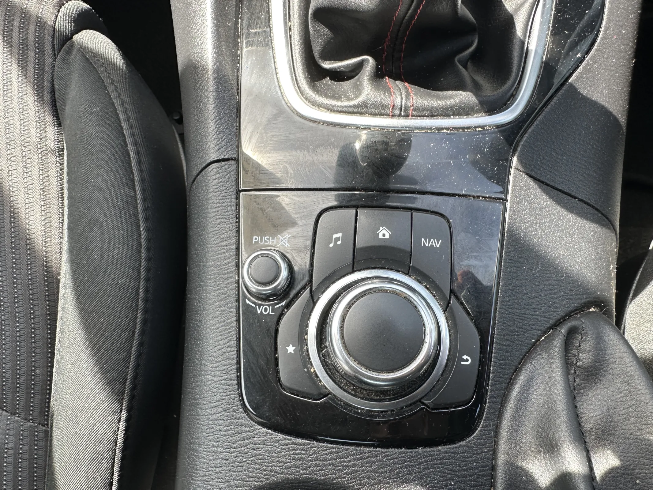 2014 Mazda 3 2.2 Skyactiv-D- Sport — image 23