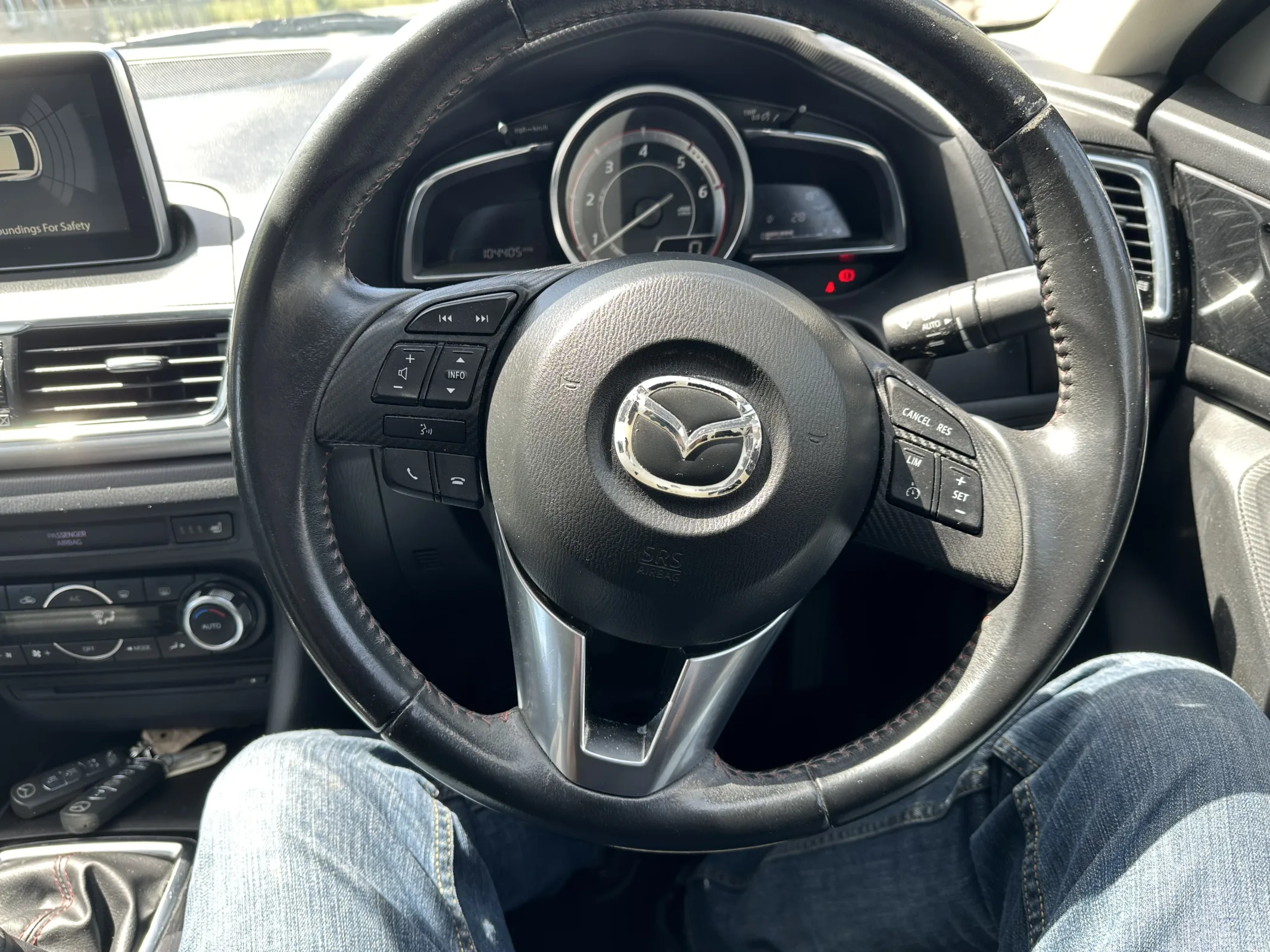 2014 Mazda 3 2.2 Skyactiv-D- Sport — image 13