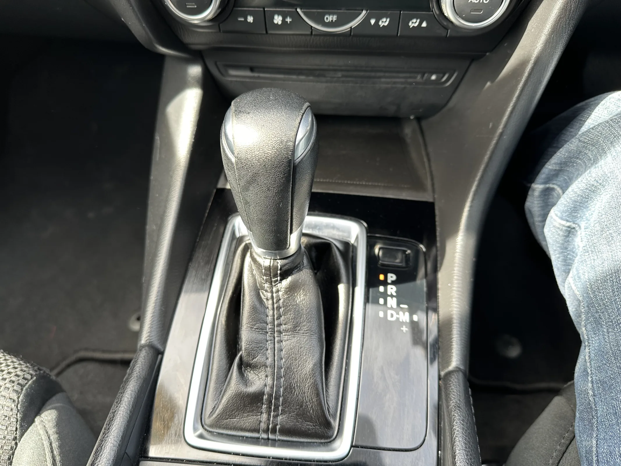 2018 Mazda 3 2.2 Skyactiv-D-Se-L Nav — image 21