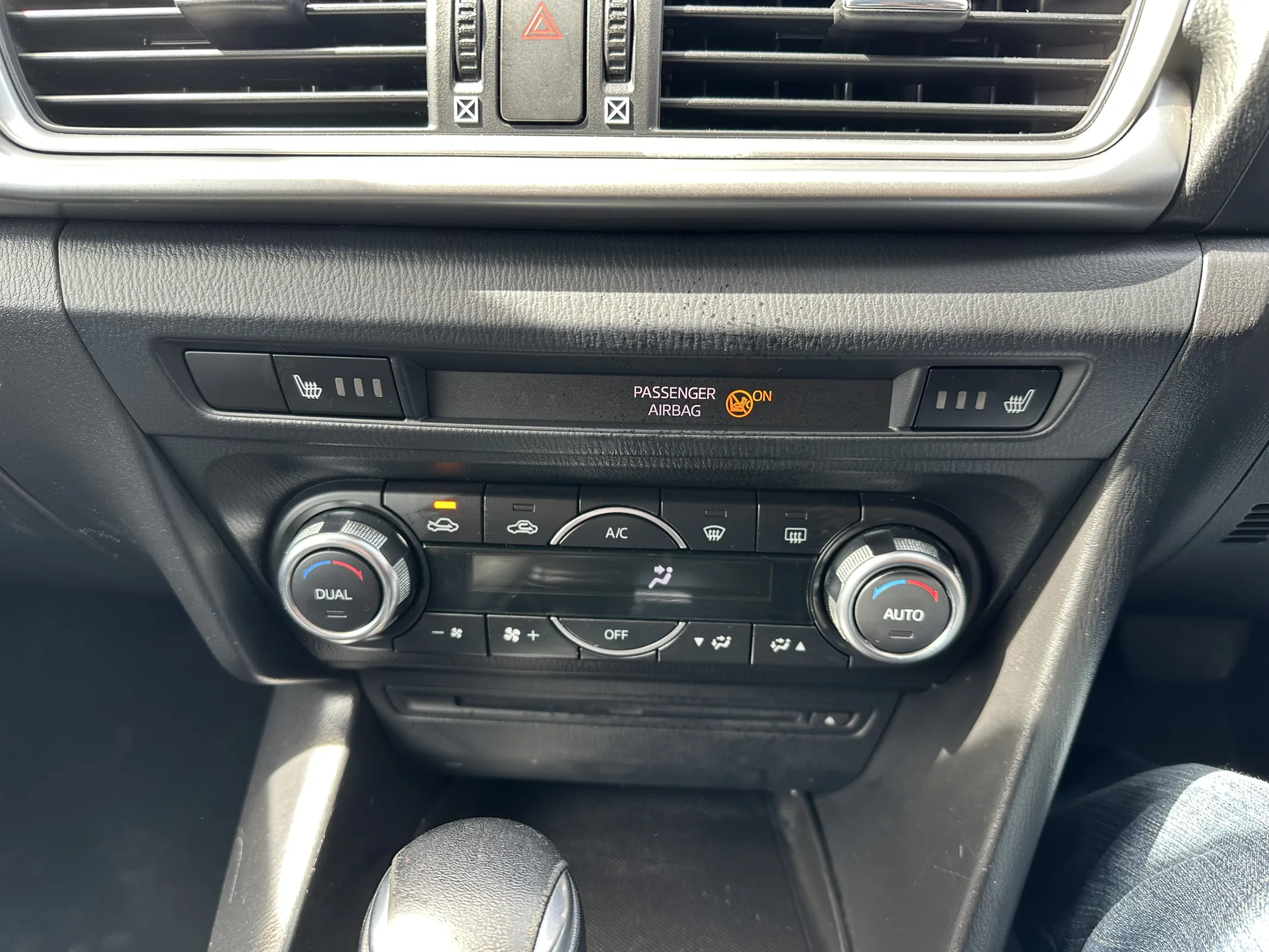 2018 Mazda 3 2.2 Skyactiv-D-Se-L Nav — image 20