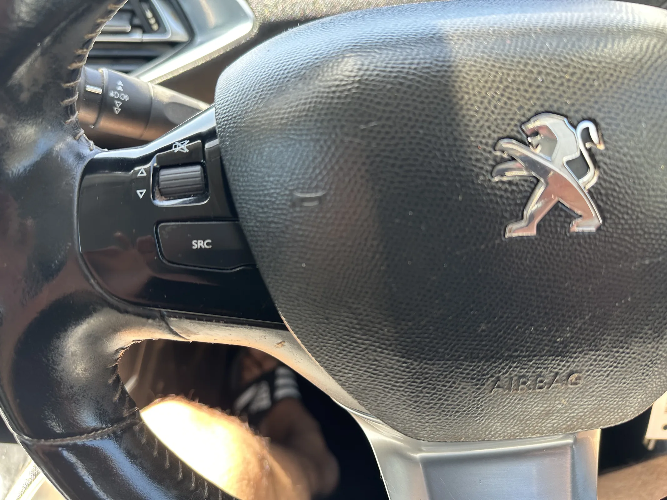 Peugeot 308 SW 1.6 Hdi Allure — image 25