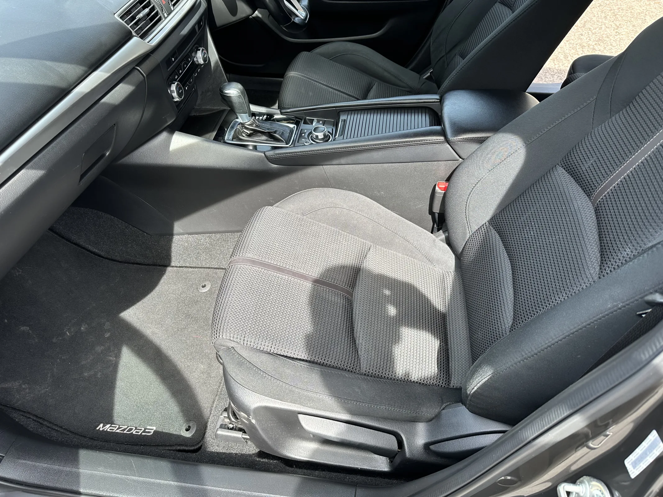 2018 Mazda 3 2.2 Skyactiv-D-Se-L Nav — image 26