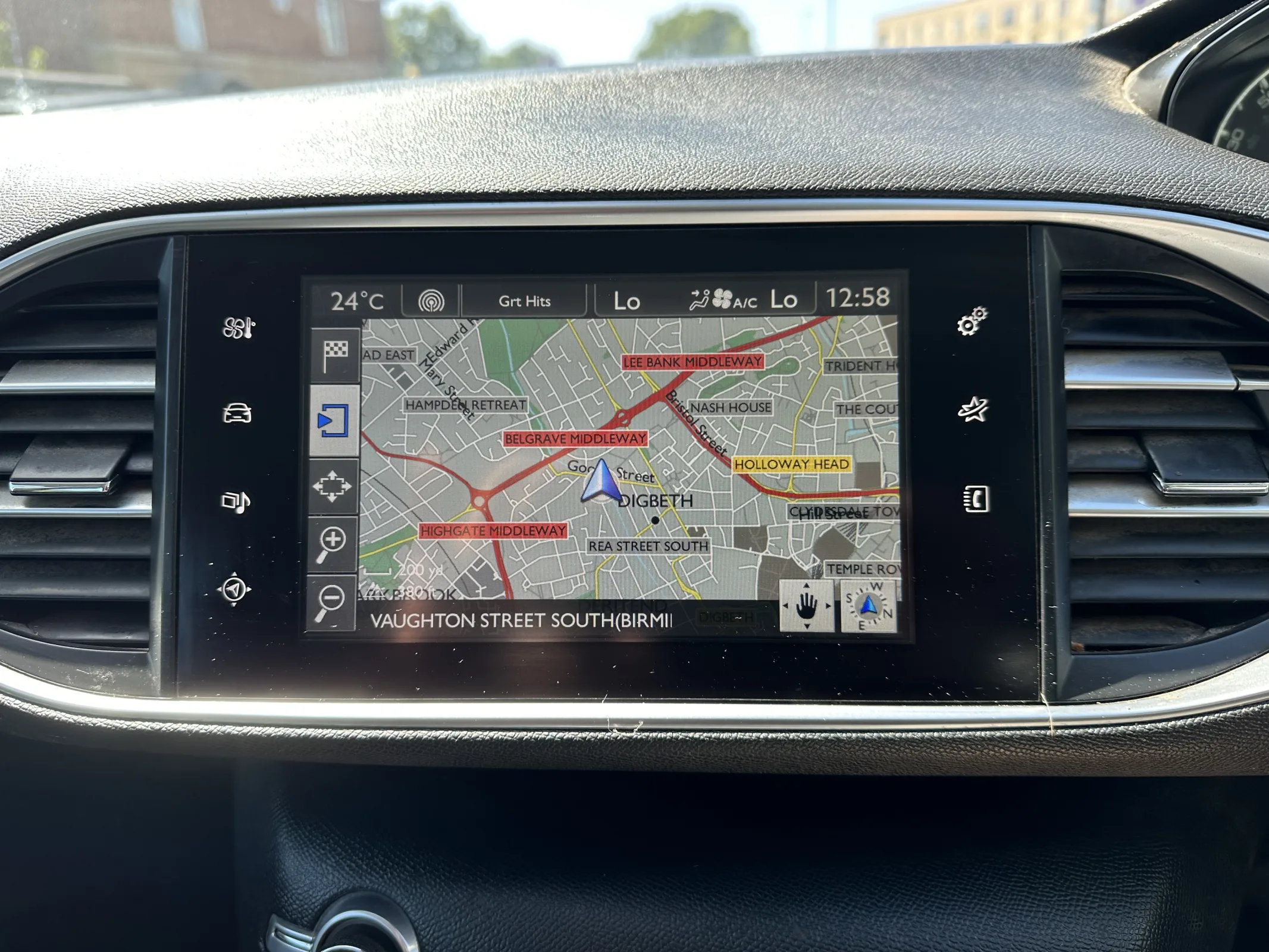 Peugeot 308 SW 1.6 Hdi Allure — image 12