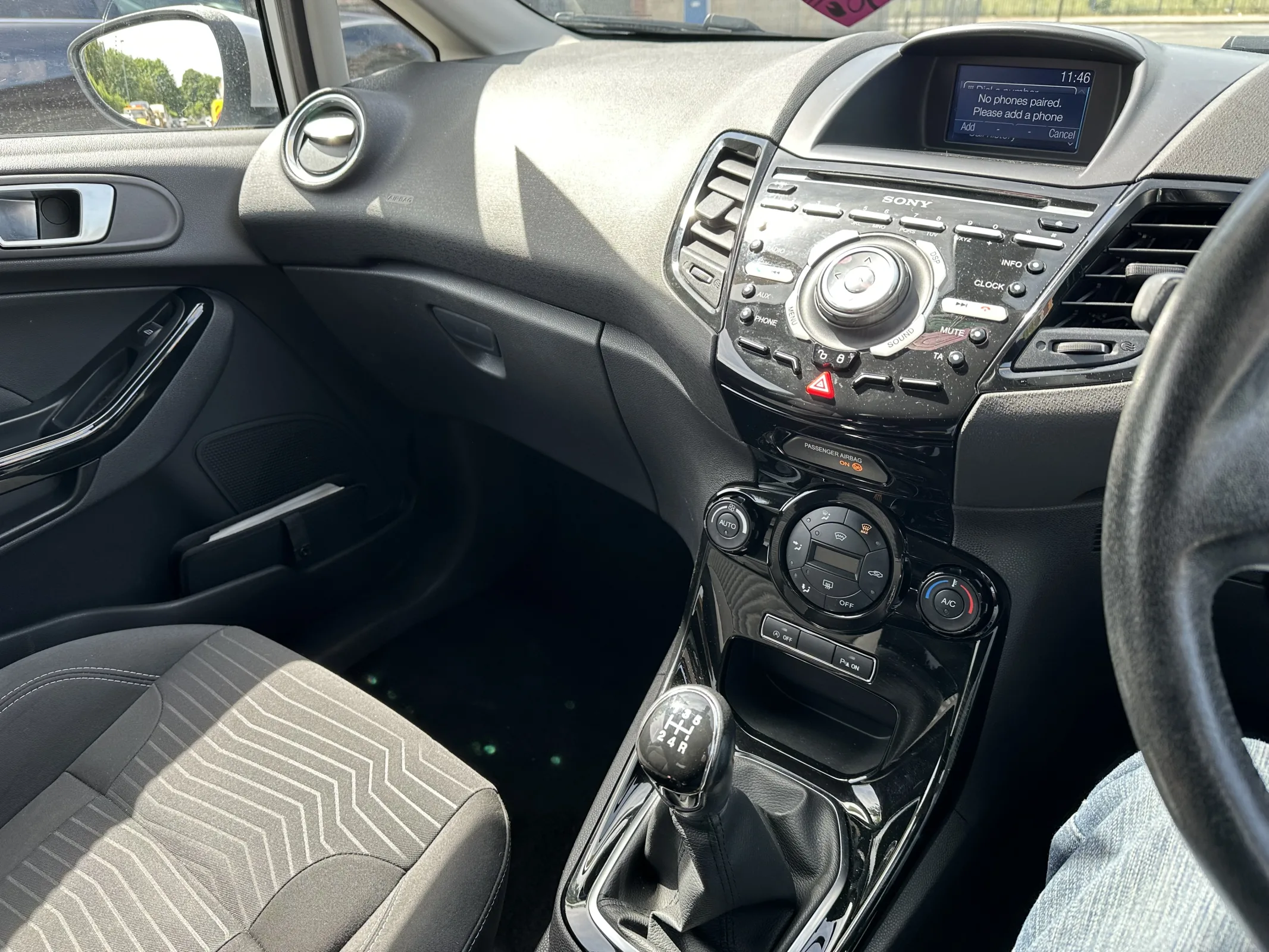 2015 Ford Fiesta 1.0 EcoBoost Titanium — image 19
