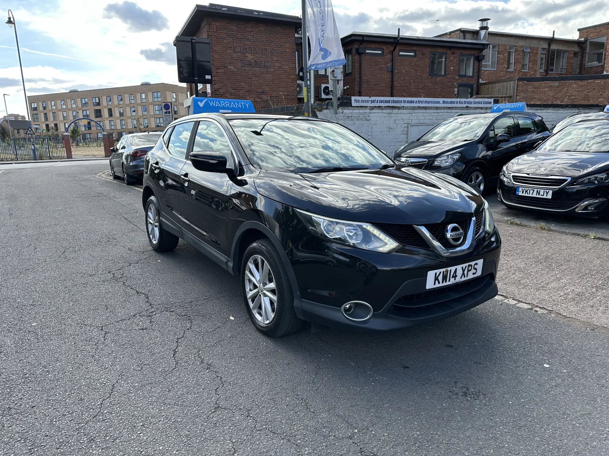 2014 Nissan Qashqai 1.5 dci Acenta — image 2