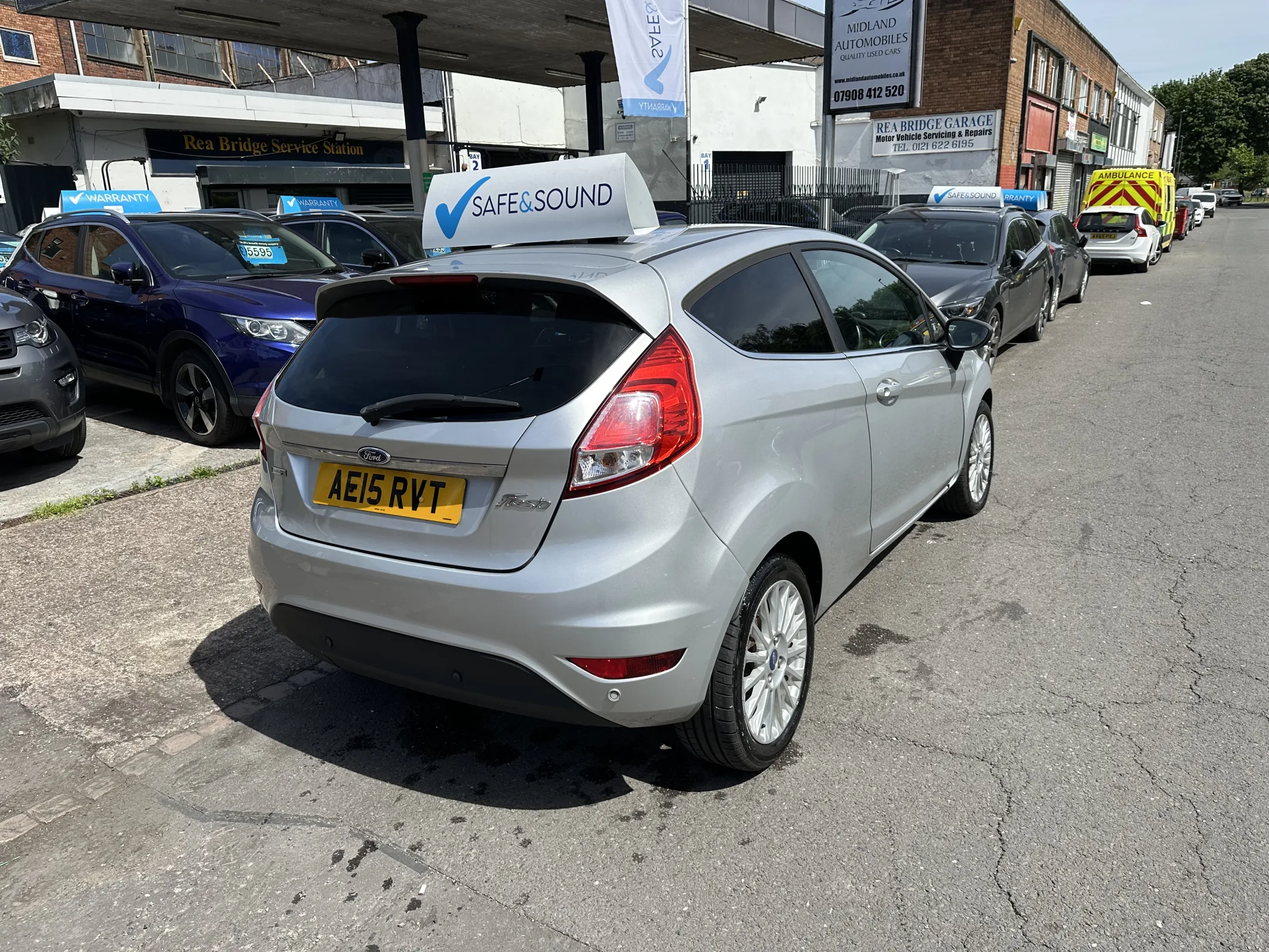 2015 Ford Fiesta 1.0 EcoBoost Titanium — image 9