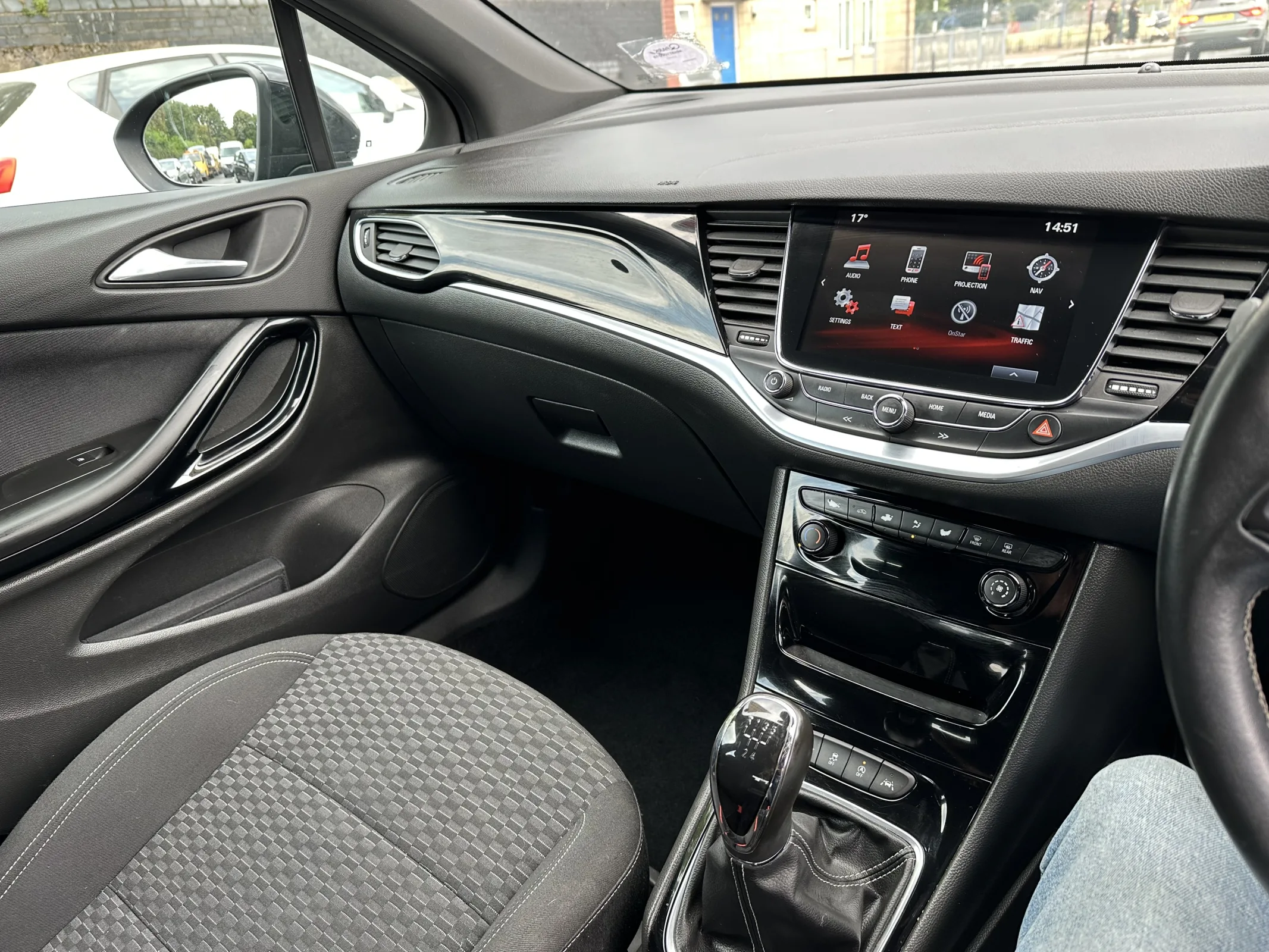 2016 Vauxhall Astra 1.0i turbo Sri — image 17