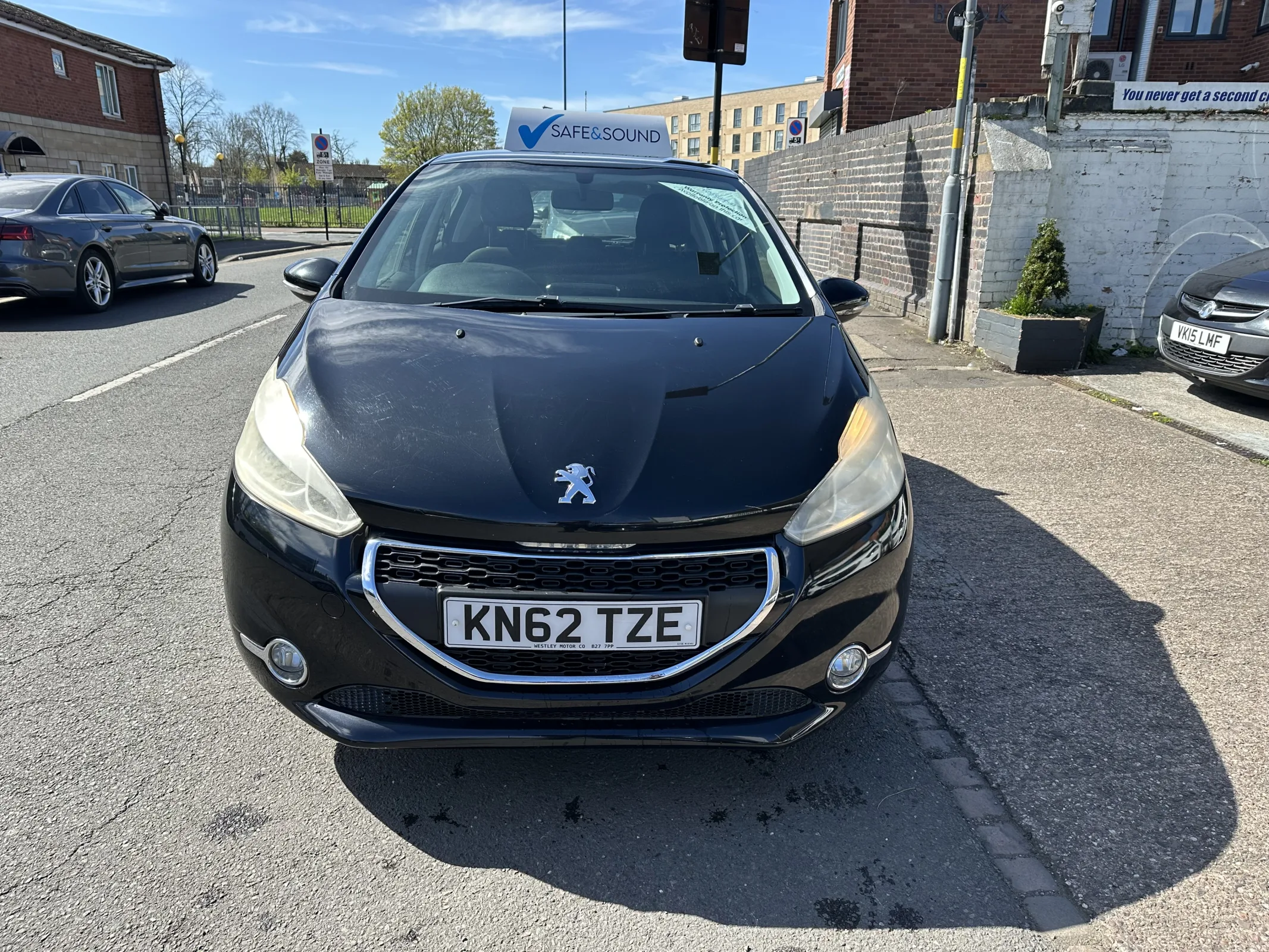 2012 Peugeot 208 1.2 VTi Active — image 5