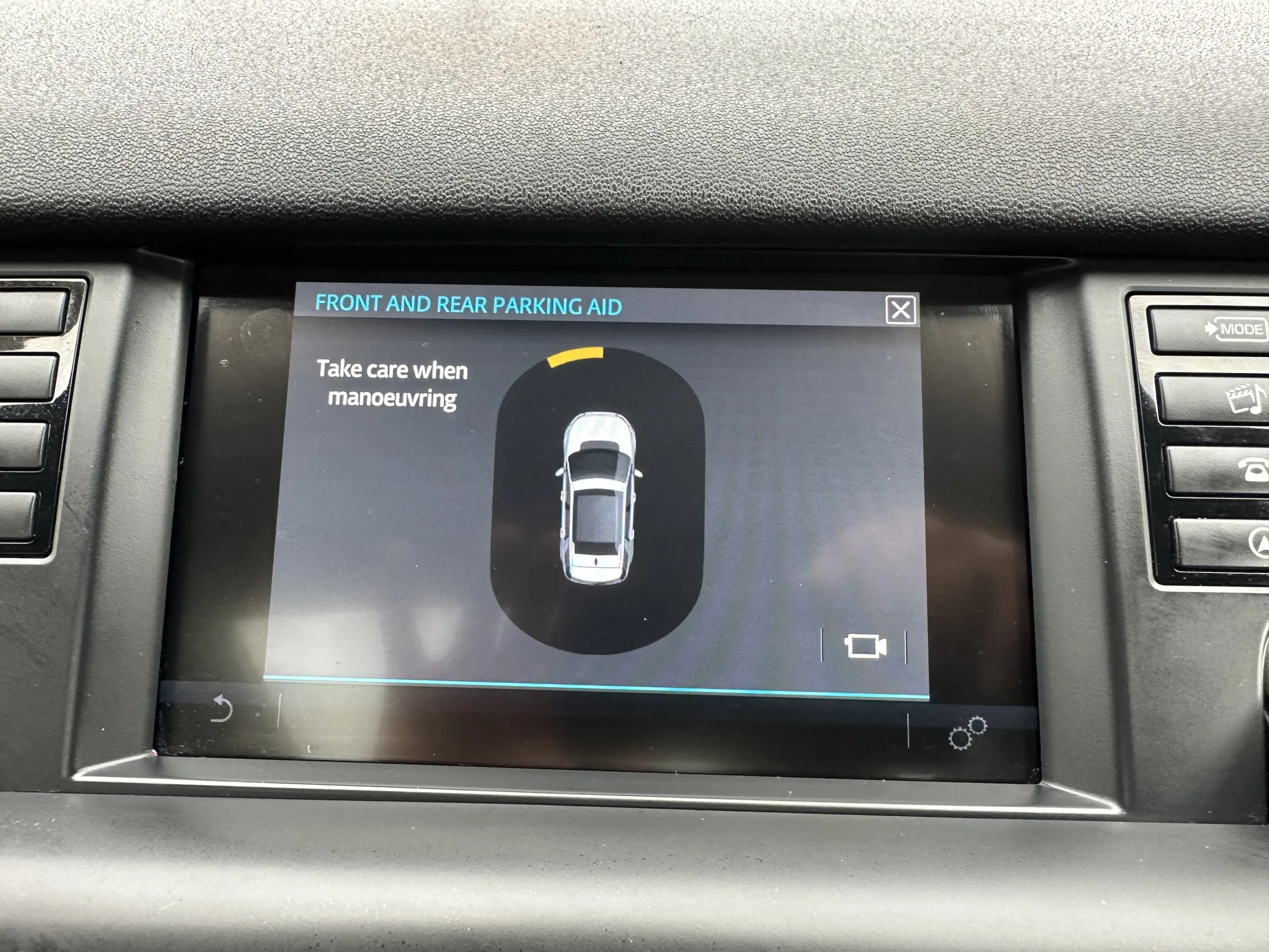 2016 Land Rover Discovery Sport 2.0 TD4 HSE Black — image 24