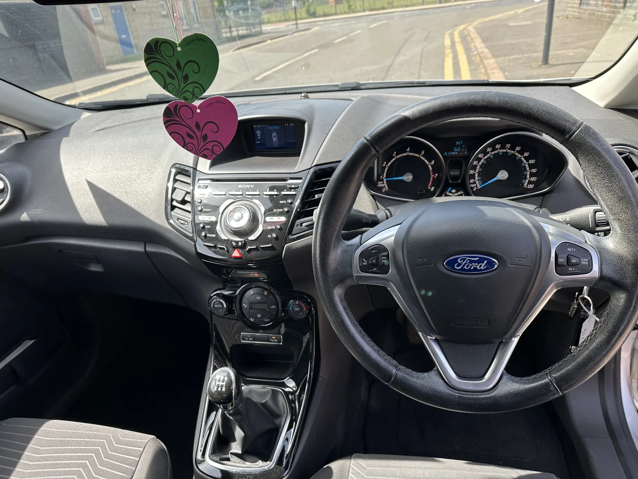 2015 Ford Fiesta 1.0 EcoBoost Titanium — image 10