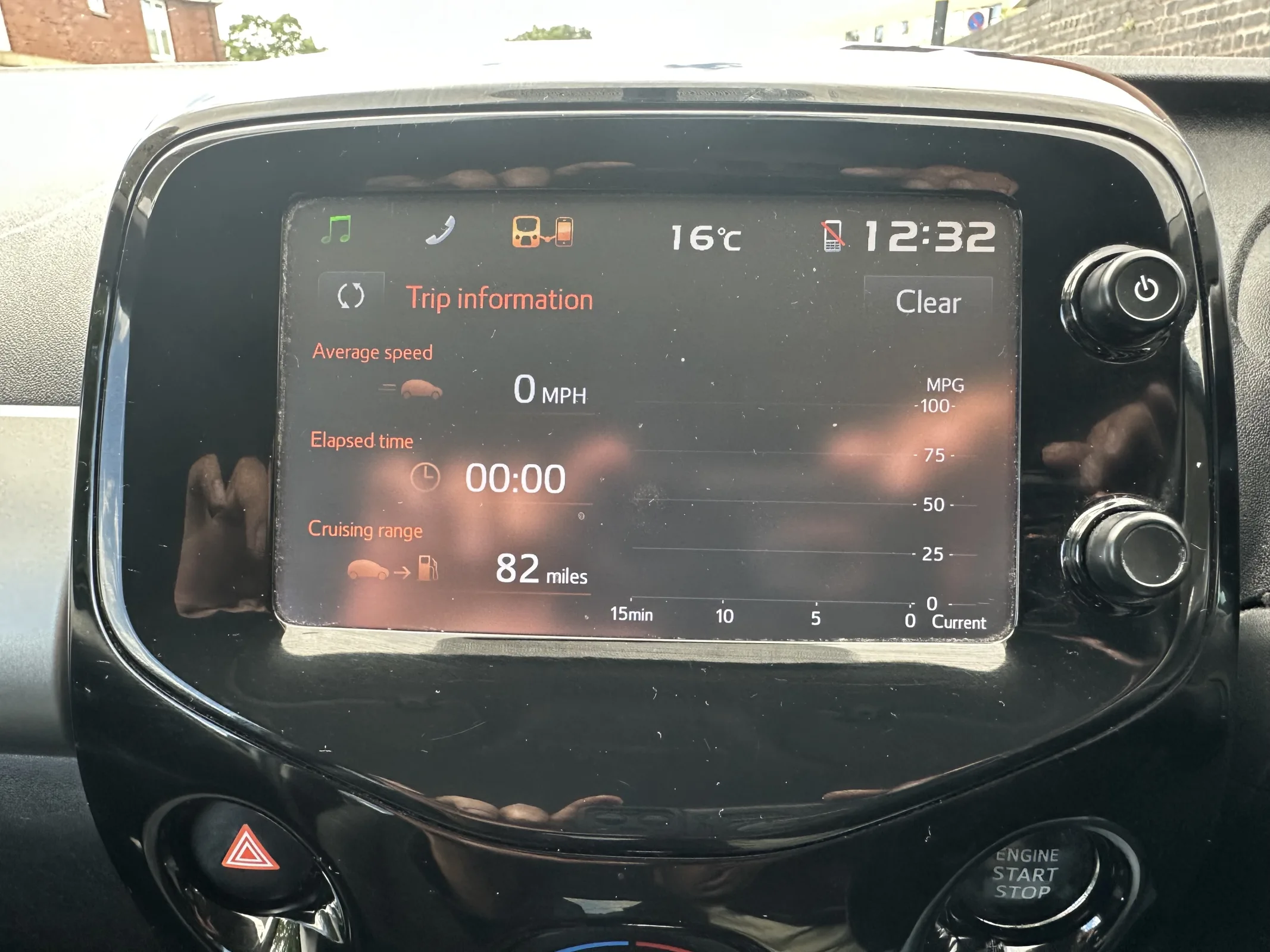 2017 Peugeot 108 1.2 PureTech Allure — image 18
