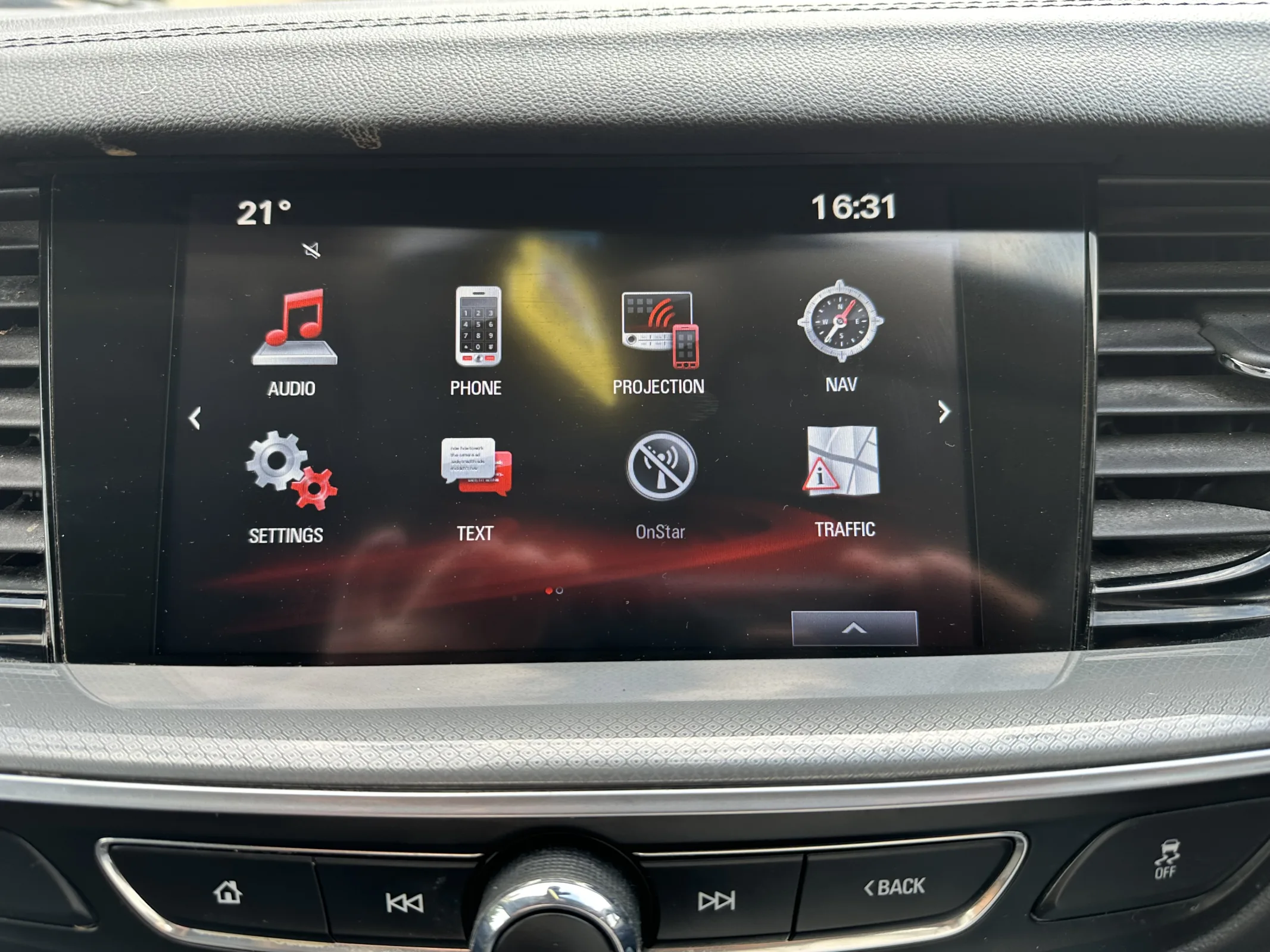 2018 Vauxhall Insignia 1.6 Turbo D ecoTEC Design Nav Grand Sport — image 17