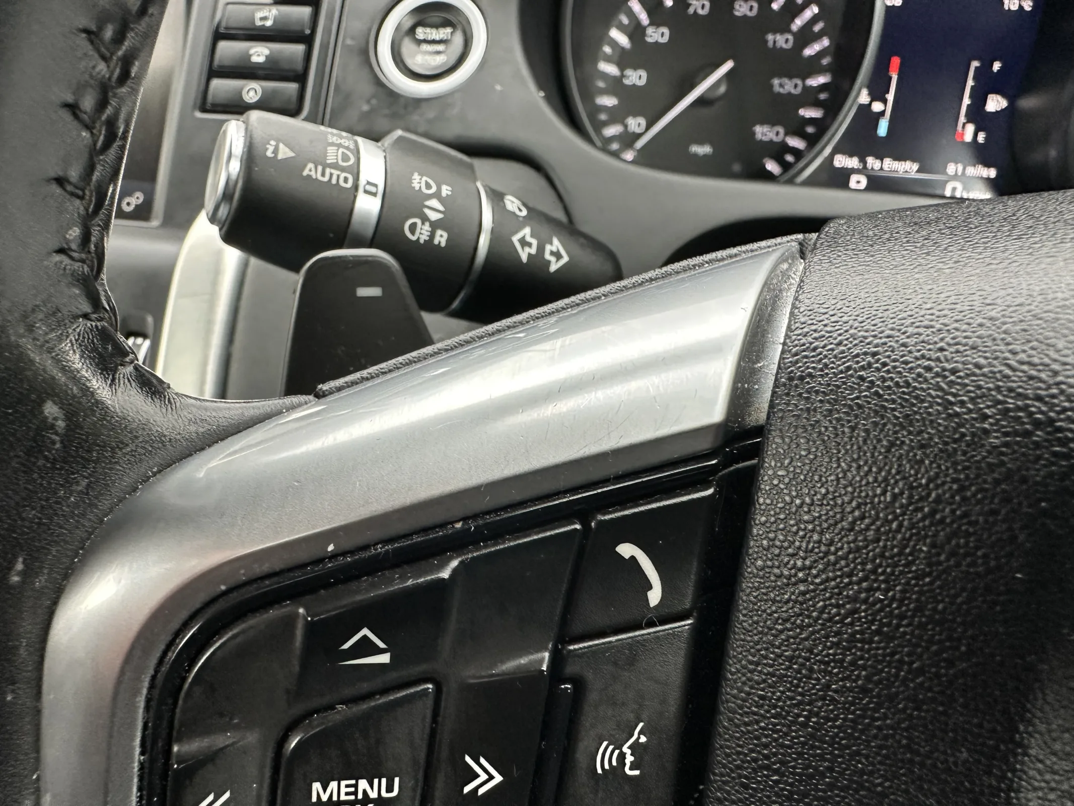 2016 Land Rover Discovery Sport 2.0 TD4 HSE Black — image 25