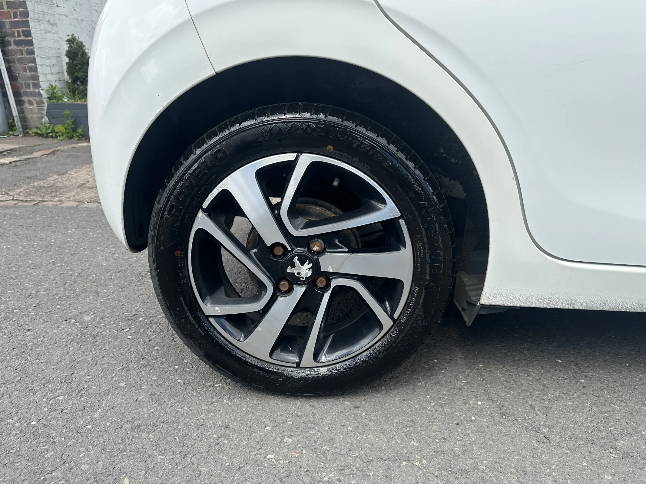 2017 Peugeot 108 1.2 PureTech Allure — image 23