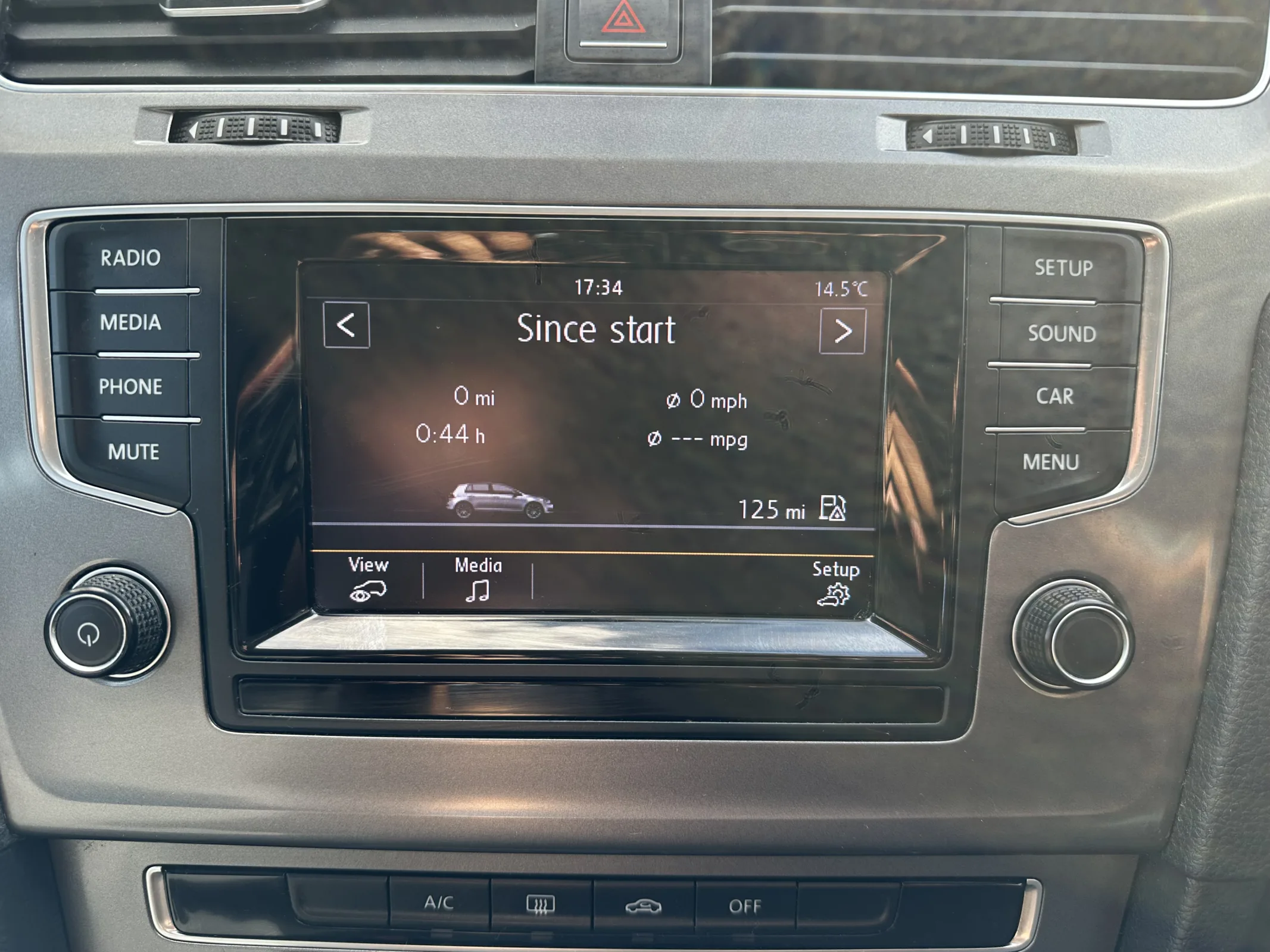 2014 Volkswagen Golf 1.2 Tsi Bluemotion Tech Se — image 22