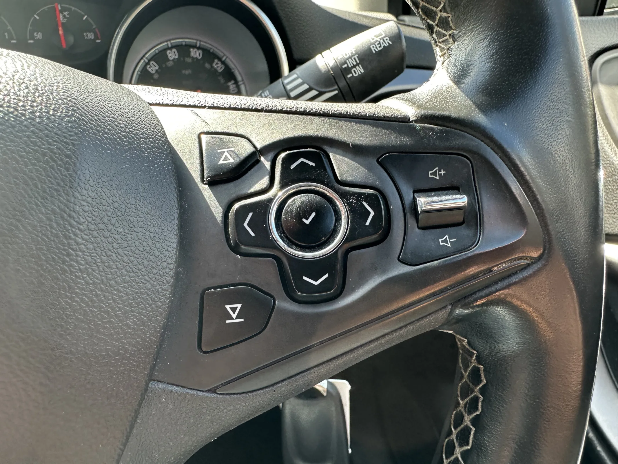 2016 Vauxhall Astra 1.0i turbo tech line — image 22