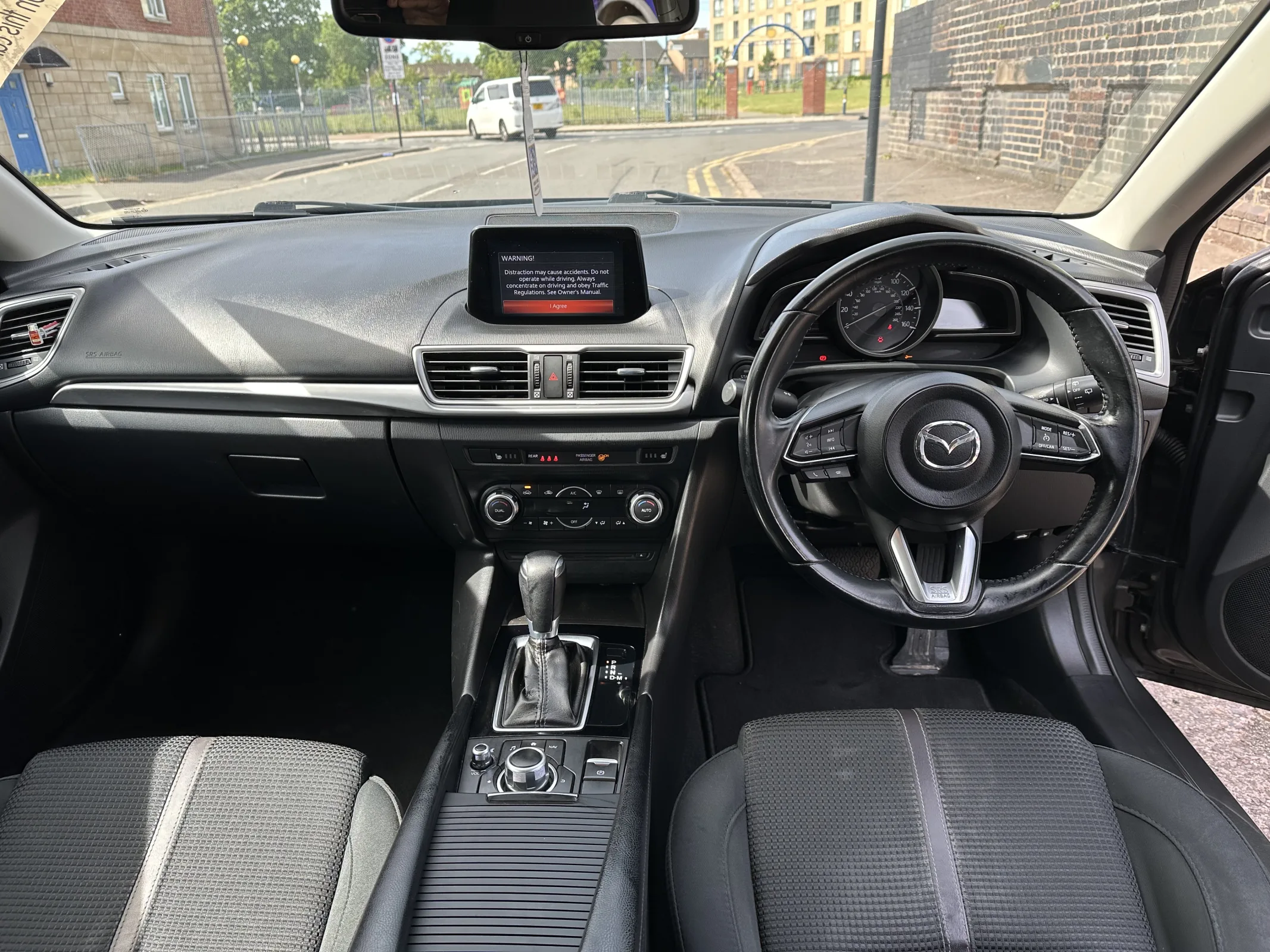 2018 Mazda 3 2.2 Skyactiv-D-Se-L Nav — image 10