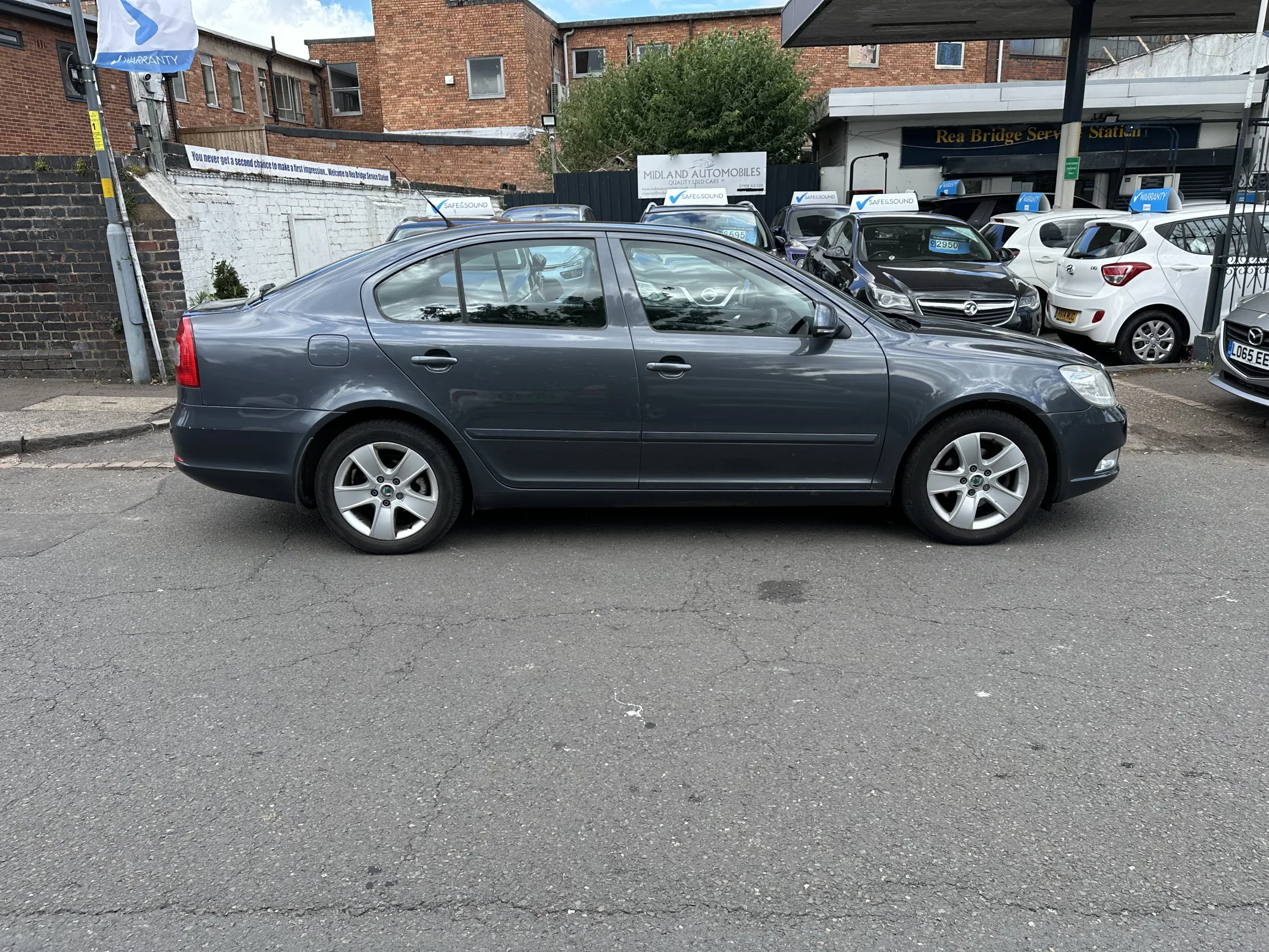 2010 Skoda Octavia 1.6 tdi — image 4