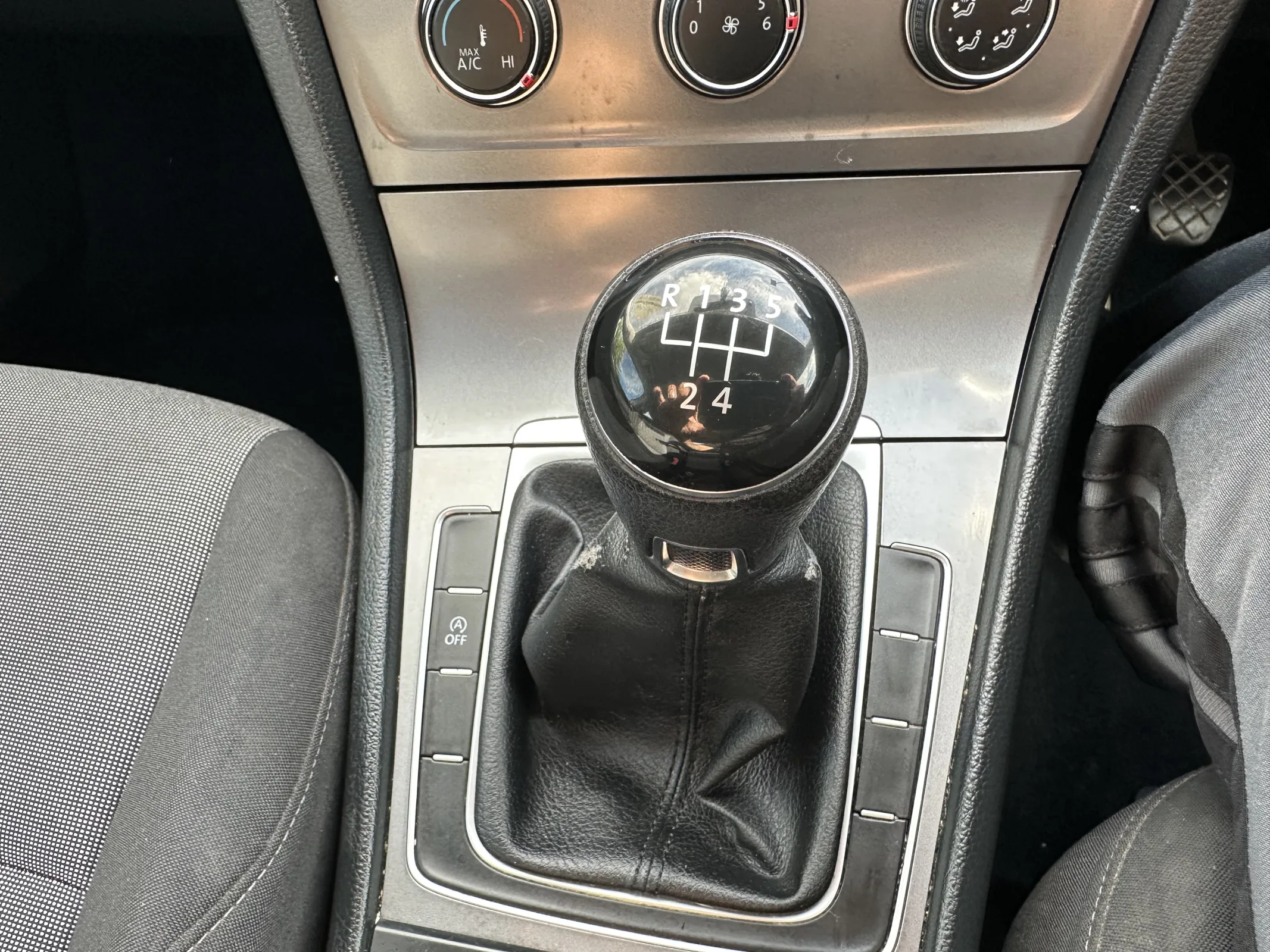 2014 Volkswagen Golf 1.2 Tsi Bluemotion Tech Se — image 26