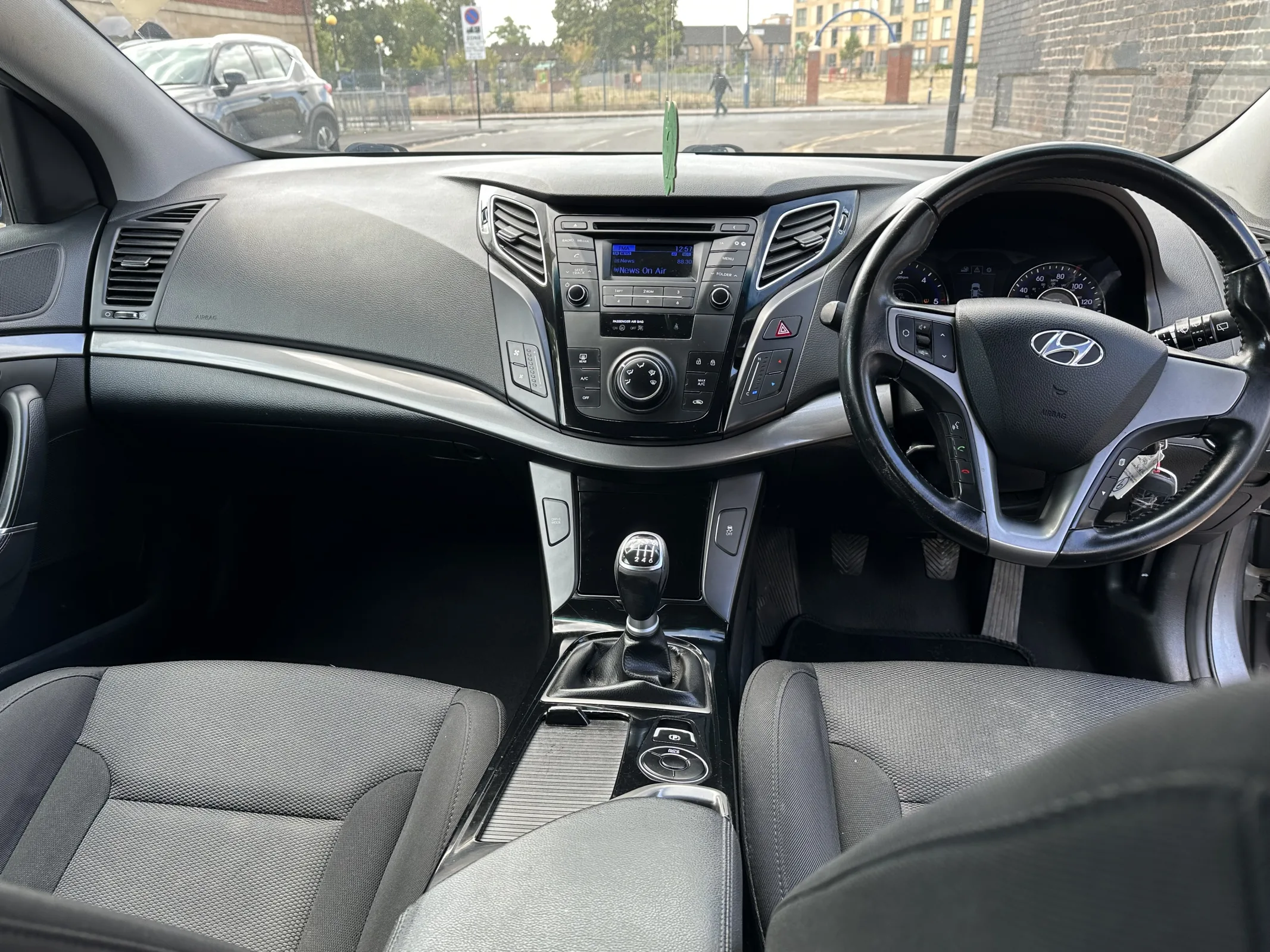Hyundai i40 1.7 Crdi blue drive S Tourer — image 13