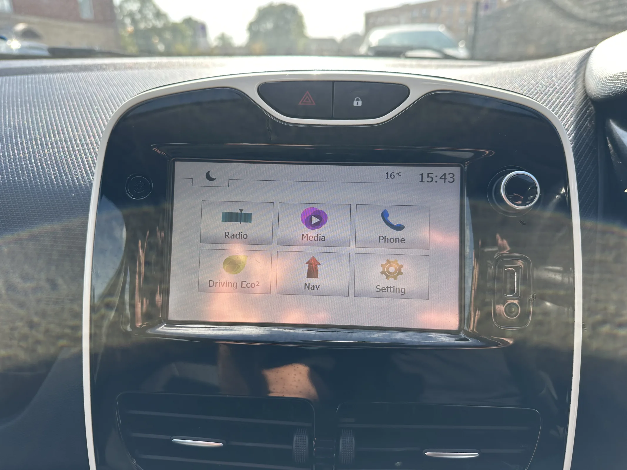 2016 Renault Clio 0.9 Tce Dynamique — image 15