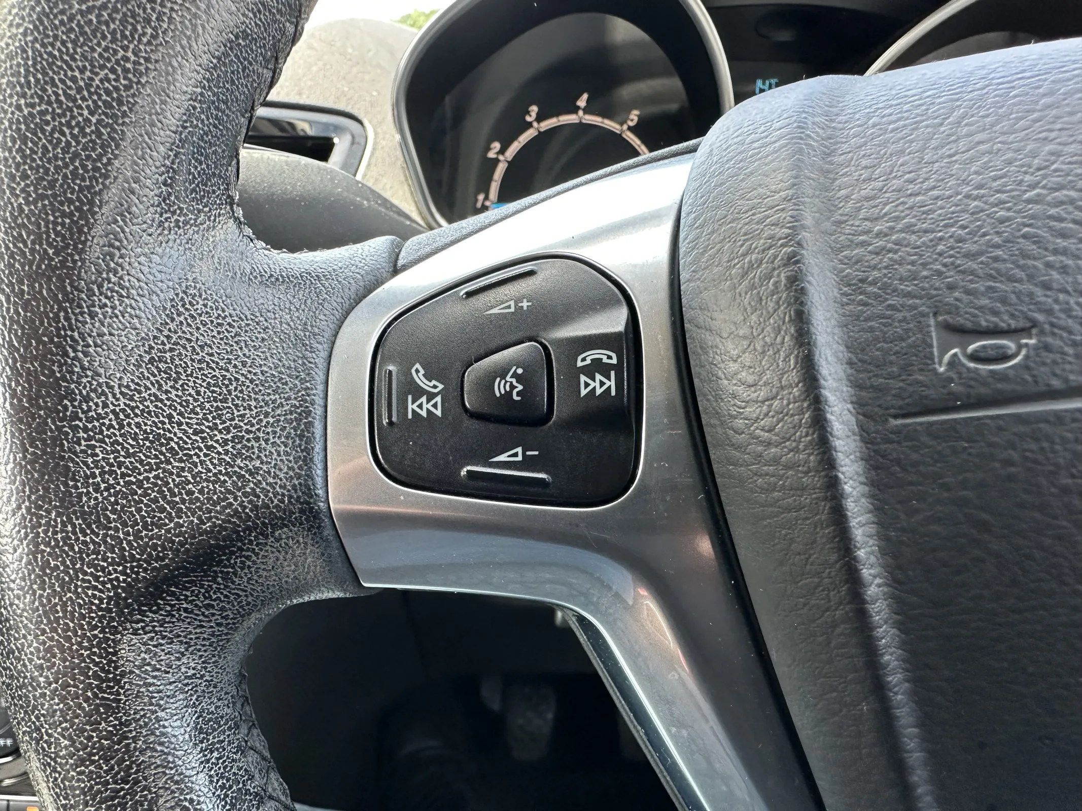 2015 Ford Fiesta 1.0 EcoBoost Titanium — image 17