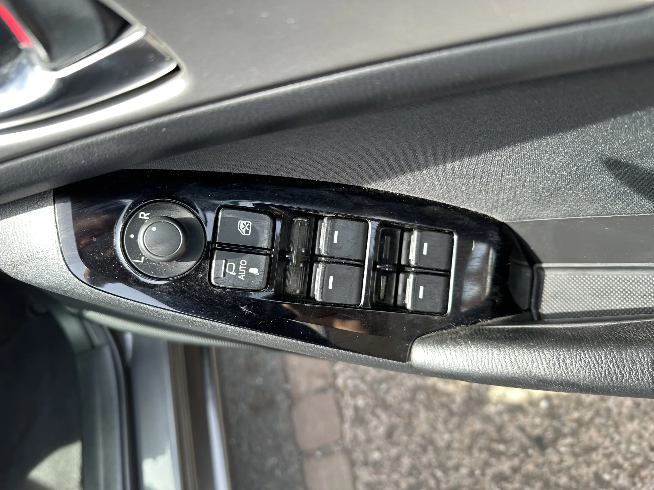2018 Mazda 3 2.2 Skyactiv-D-Se-L Nav — image 24