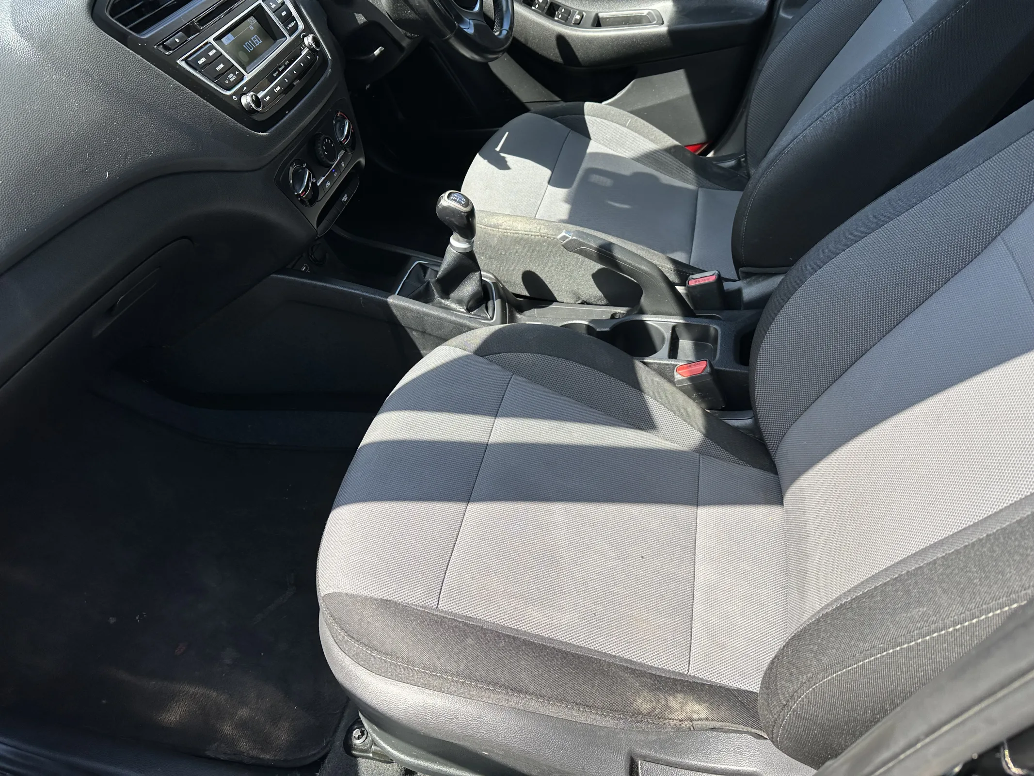 2017 Hyundai i20 1.2 Se — image 11