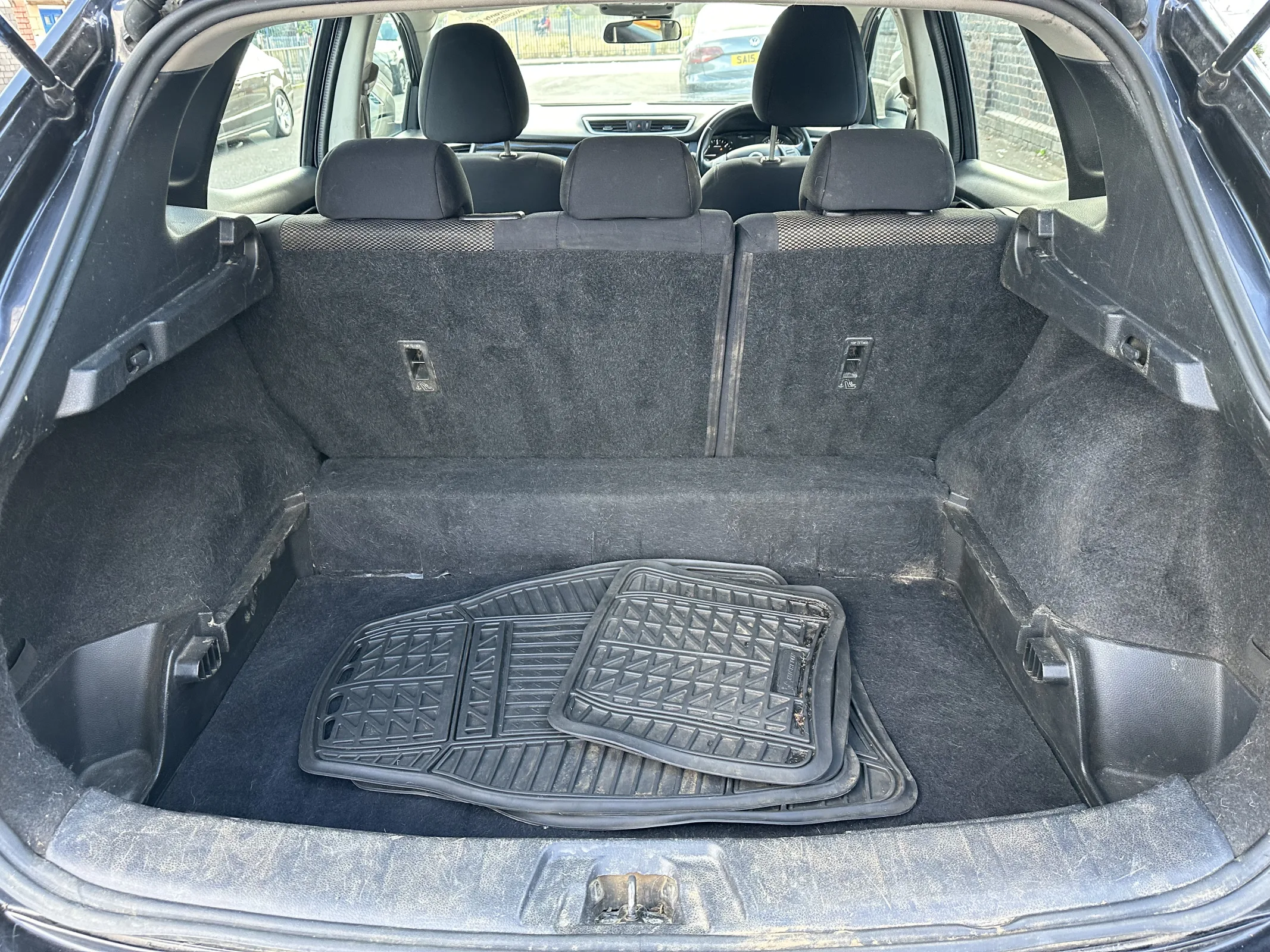2014 Nissan Qashqai 1.5 dci Acenta — image 22