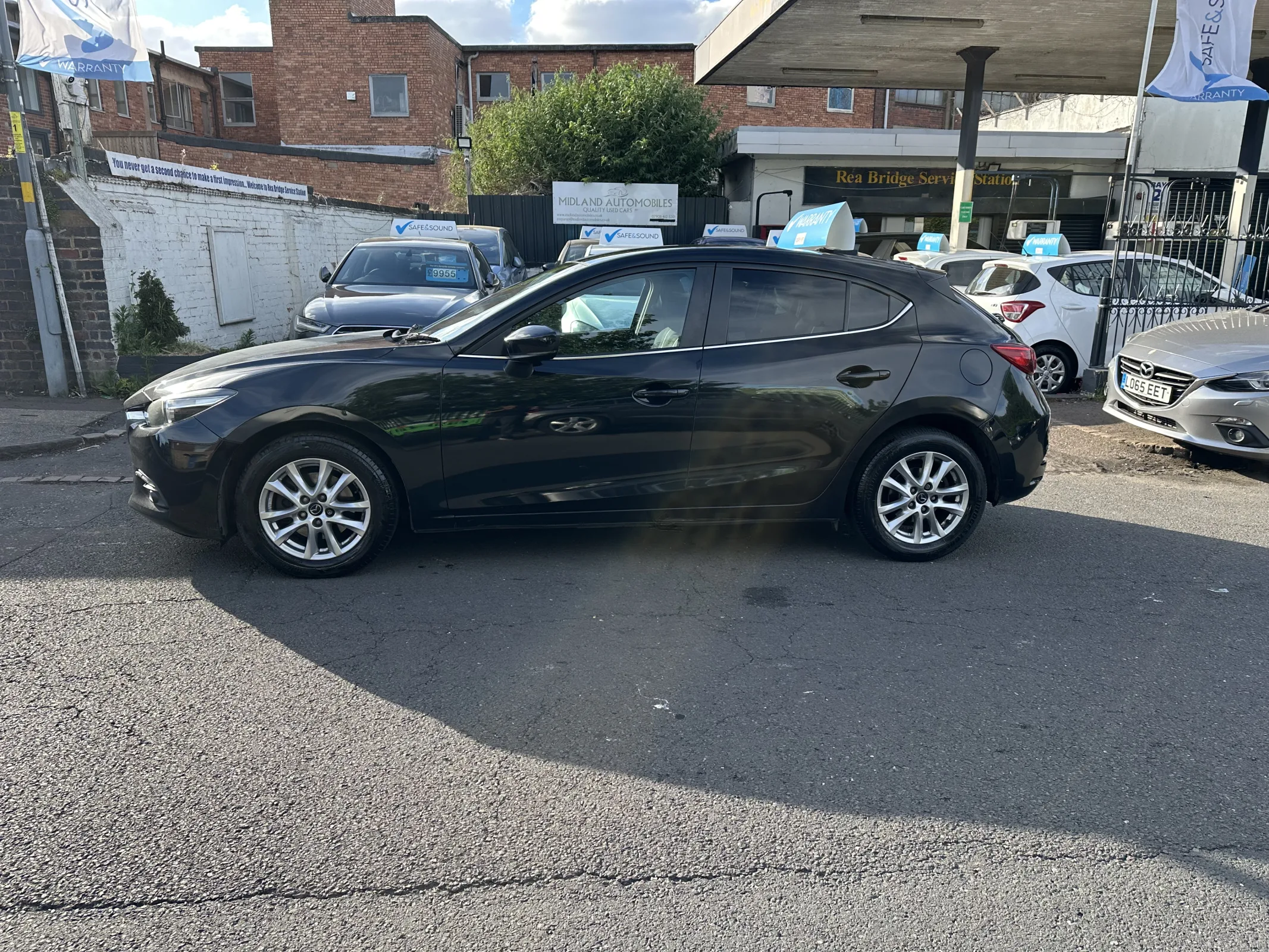 2017 Mazda3 2.2 Skyactiv-d se nav — image 7