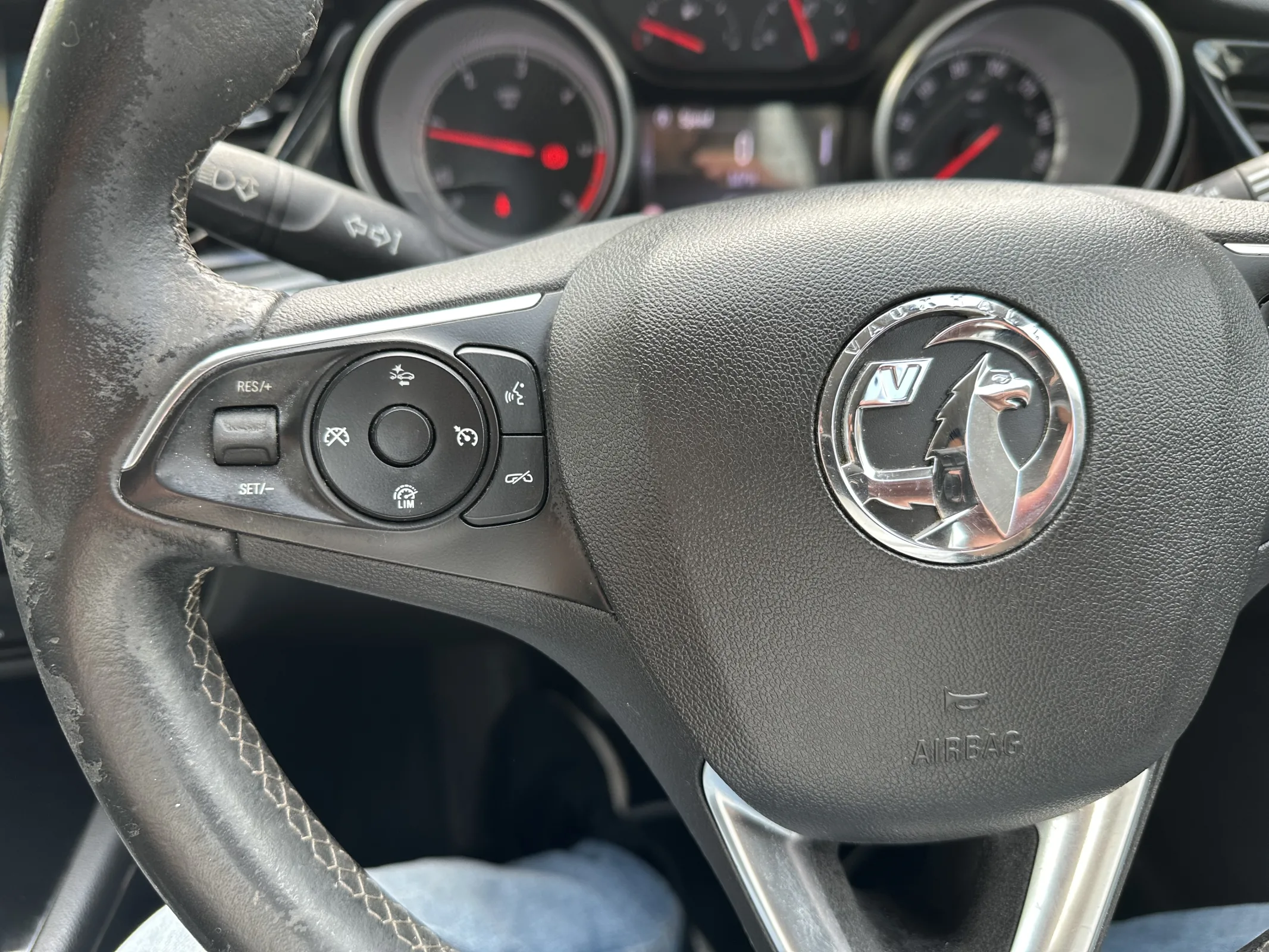 2018 Vauxhall Insignia 1.6 Turbo D ecoTEC Design Nav Grand Sport — image 22