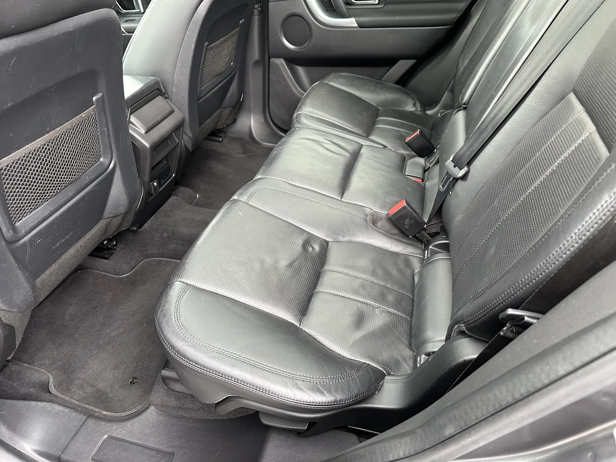 2016 Land Rover Discovery Sport 2.0 TD4 HSE Black — image 30