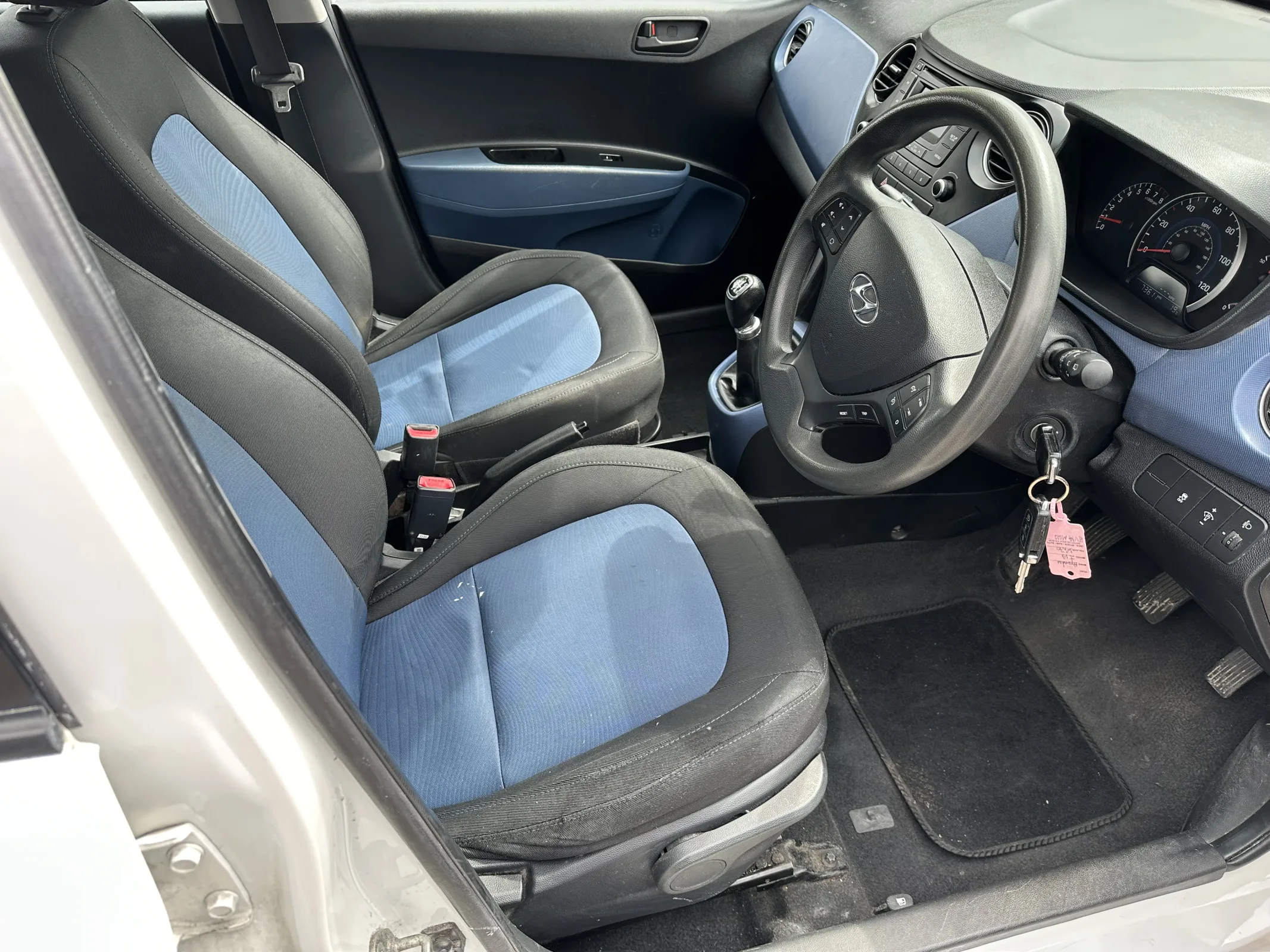 2014 Hyundai i10 1.0 se — image 11