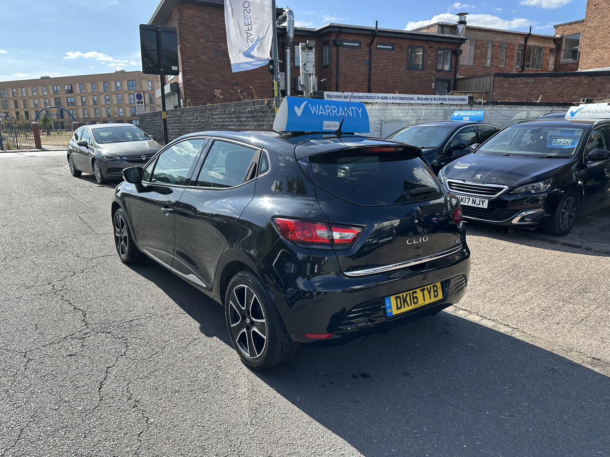 2016 Renault Clio 0.9 Tce Dynamique — image 8